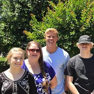 Meet your Posher, Taylor